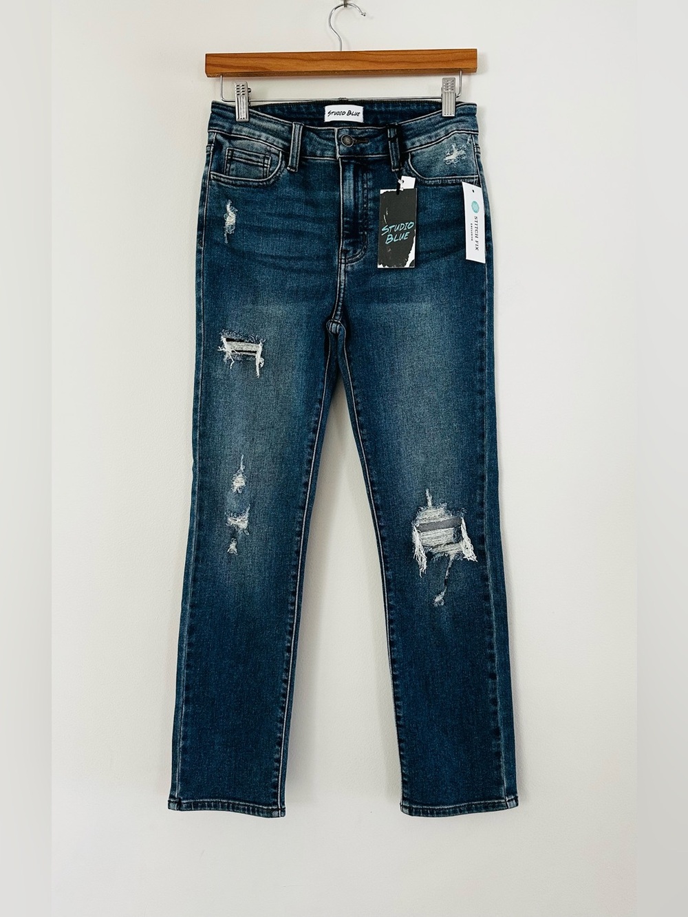 Studio Blue Nikki High Rise Cropped Skinny Jeans Distressed NWT Size 27/4